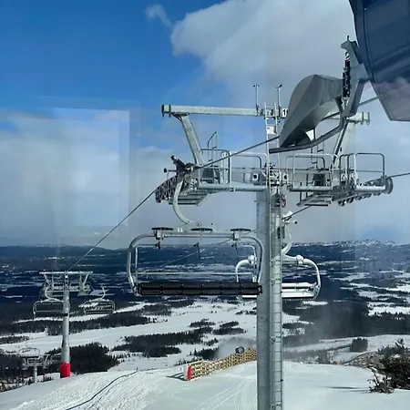 Cozy Apartment With Ski Inn - Ski Out On Golsfjellet דירה גול